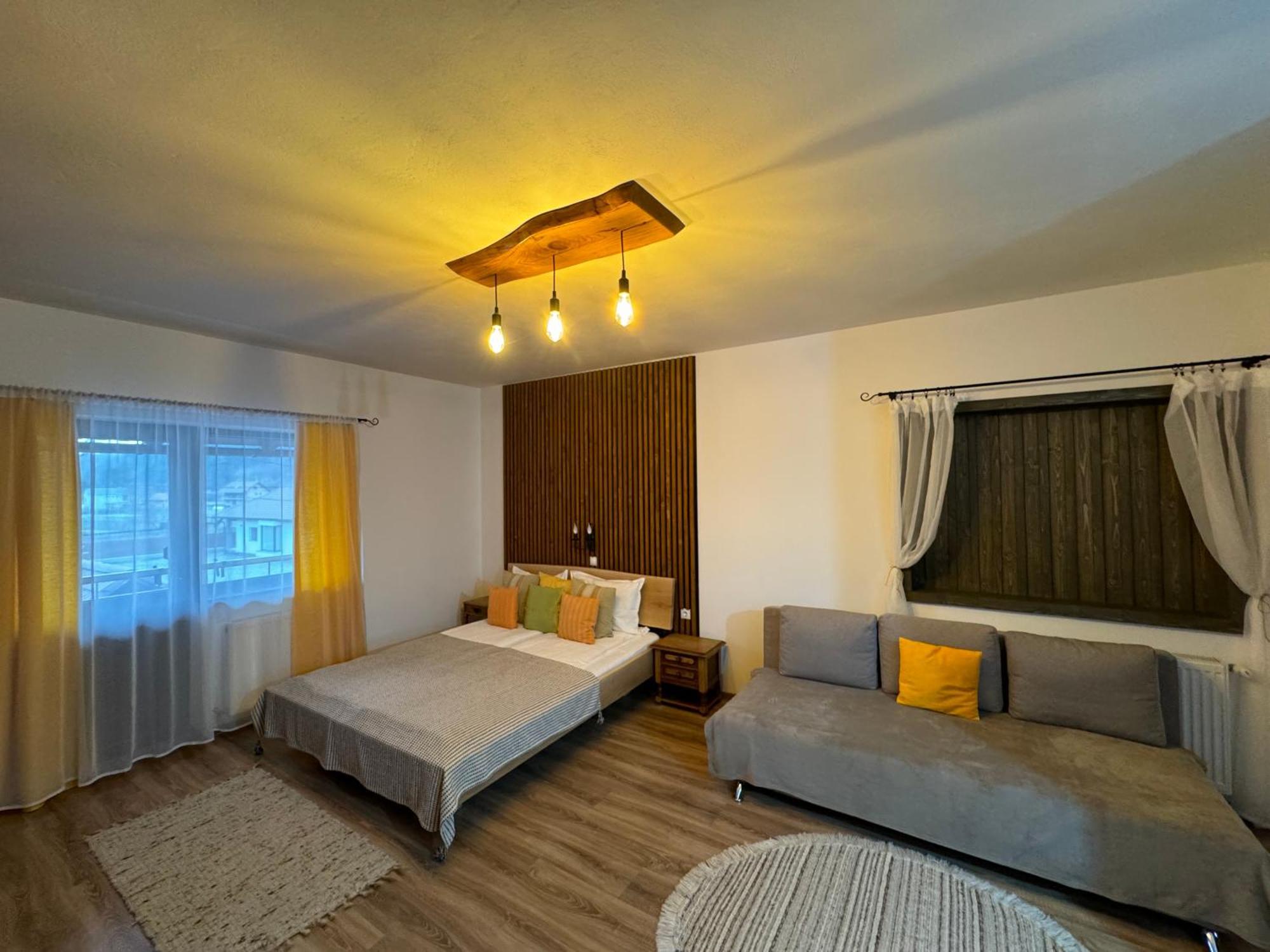 Constantin Panzio Bed & Breakfast เปรอิด ภายนอก รูปภาพ